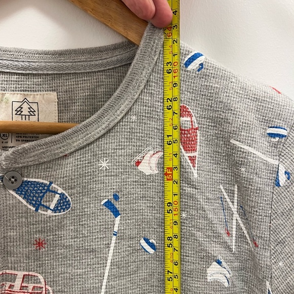 Grey waffled winter onesie XL EUC has bum buttons - Picture 5 of 7